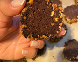 Foto del paso 9 de la receta: Galletitas de chocolate y café con frutos secos