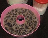 Foto langkah ke 4 dari resep Puding coklat oreo lembut.