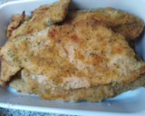 Foto del paso 6 de la receta: Milanesas de pollo al horno con ensalada variada
