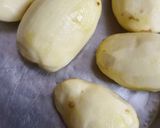 A picture of step 1 of Red Carrot and Raw Potato Patties.