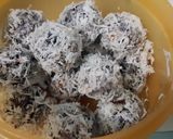 Foto langkah ke 4 dari resep Klepon ketan hitam.