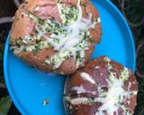 Gambar langkah 4 resipi Garlic cheese bread.