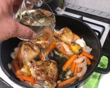 Foto del paso 3 de la receta Pollo al horno con cebolla y zanahoria