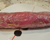 Foto del paso 5 de la receta: Solomillo de cerdo relleno de jamón y queso con salsa de piquillos