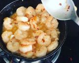 A picture of step 2 of Butter garlic prawns !.