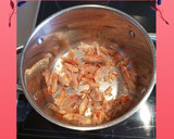Foto del paso 1 de la receta: Crema de zanahoria y langostinos a mi manera