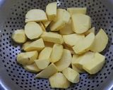 Hình bước làm 1 của món Chè khoai dẻo