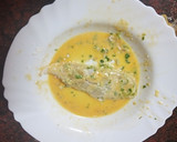 Foto del paso 7 de la receta: Merluza frita con papas asadas y mojo de pimiento y tomate seco