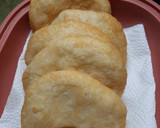 Foto del paso 3 de la receta: Tortas fritas materas 🧉para tardes de lluvia ☔🌦