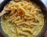 Foto del paso 3 de la receta: Pasta con pollo y pesto