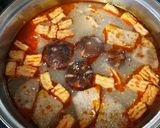 Hình bước làm 2 của món Lẩu chao khoai môn