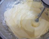 Foto langkah ke 1 dari resep Cake Tape Keju Premium.