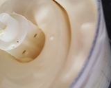 A picture of step 3 of Cream, creamed cheeses and honey dessert.