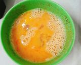 Hình bước làm 1 của món Ăn sáng với bánh mì sandwich kẹp trứng và phomai