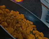 A picture of step 1 of Singaporean rice.