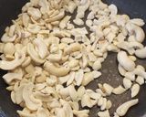 Hình bước làm 1 của món Tempeh hạt điều chiên (món chay)