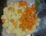 Foto del paso 1 de la receta: Ensalada Diferente de Papa, huevo, zanahoria y Ciboulette😋😃