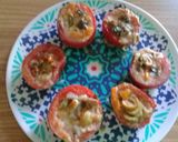 Foto del paso 5 de la receta: Tomates rellenos con anchoas, aceitunas y queso (Horno de microondas)
