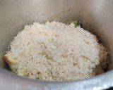 A picture of step 5 of Veg Pulao in Cooker.