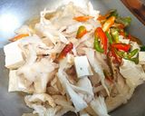 Foto langkah ke 4 dari resep Menu diet : tumis jamur tahu.