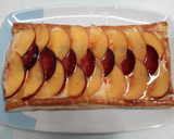 Foto del paso 6 de la receta: Hojaldre con crema de limón, nectarinas y ciruelas