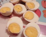 A picture of step 1 of Deviled Eggs with Ham.