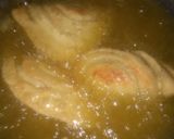 Foto langkah ke 8 dari resep Spiral Curry puff/karipap pusing.