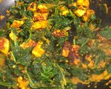 A picture of step 5 of Saag paneer.