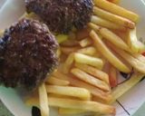 Foto del paso 3 de la receta: Papas fritas con hamburguesa caseras