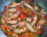 Foto langkah ke 5 dari resep Cumi asin manis.