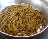 A picture of step 4 of Nutritious palak bajra noodles.