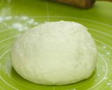 A picture of step 1 of Chicken bread roses.