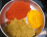 A picture of step 3 of Spicy paneer bhurji.