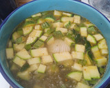 Foto del paso 3 de la receta: Caldo de pollo