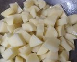 A picture of step 1 of Aalu ki sabji.