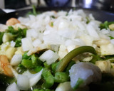 Foto del paso 3 de la receta: Berenjenas rellenas con costra de requesón #emplatado