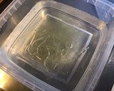 Une image de l'étape 6 de Pommes et poires en gelée de rhubarbe et cannelle.