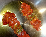 Foto del paso 4 de la receta: Pincho de ternera con langostinos 🦐🦐🦐
