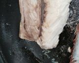 Foto del paso 2 de la receta Caballas con hojas verdes