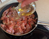 Foto del paso 6 de la receta: Arroz con rape y gambones, calabaza y espinacas