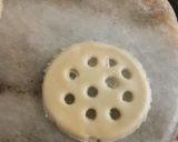 A picture of step 10 of Apple Kiwi Cinnamon Pie.