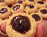Foto langkah ke 12 dari resep Blueberry Thumbprint Cookies.