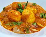 A picture of step 5 of Egg Do Pyaza.