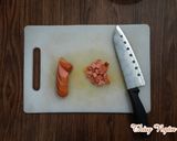 Hình bước làm 2 của món Cơm chiên xúc xích