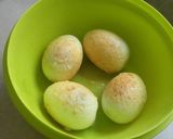 গোটা পেঁয়াজ দিয়ে ডিম কারি রেসিপির ধাপ 1 ছবি