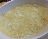 Foto del paso 1 de la receta Lubina con cebolla caramelizada, gulas y patatas al perejil