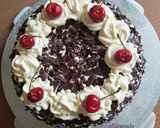 Foto langkah ke 10 dari resep Simple Blackforest tanpa Emulsifier.