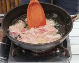 รูปขั้นตอนการทำที่ 5 ของ หมูทอดกระเทียมพริกไทย เมนูง่ายๆ ที่ร้านอาหารตามสั่งต้องมี