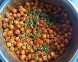 A picture of step 2 of Chole with Spring onions Paratha.