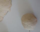 A picture of step 4 of Moroccan pita bread.